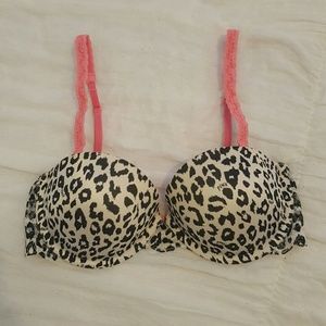 🔴Final Price!PINK Victoria Secret 32C Push up Bra